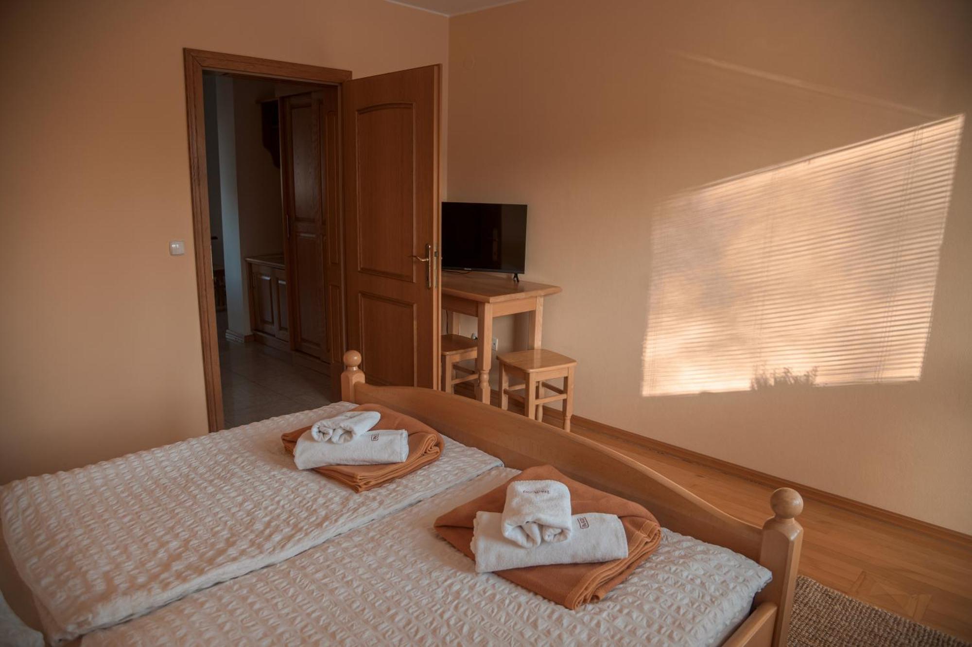 Rooms And Apartments Panker Moravske Toplice Luaran gambar